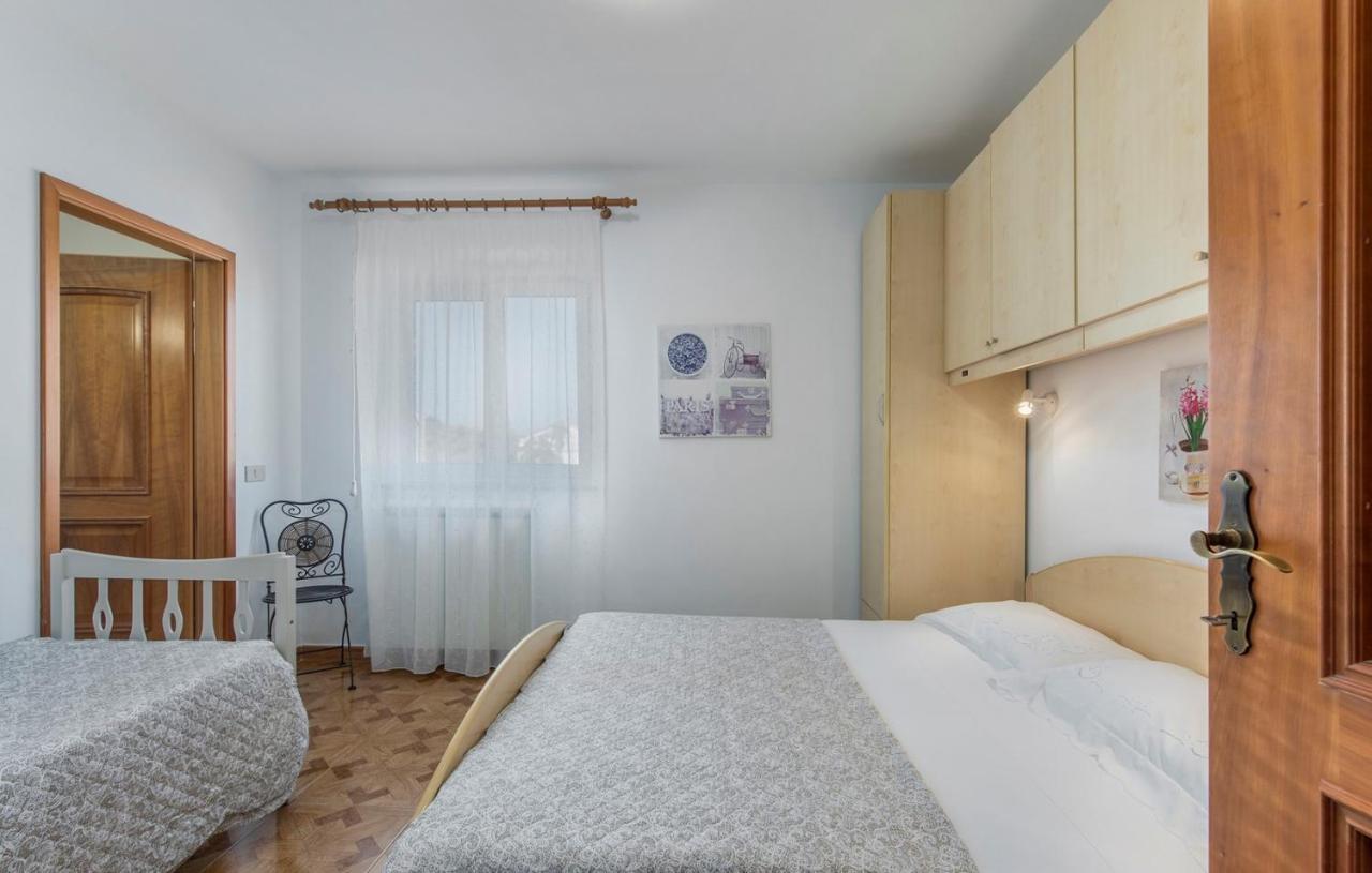 Apartment Complex Orzan Lovrecica Екстер'єр фото