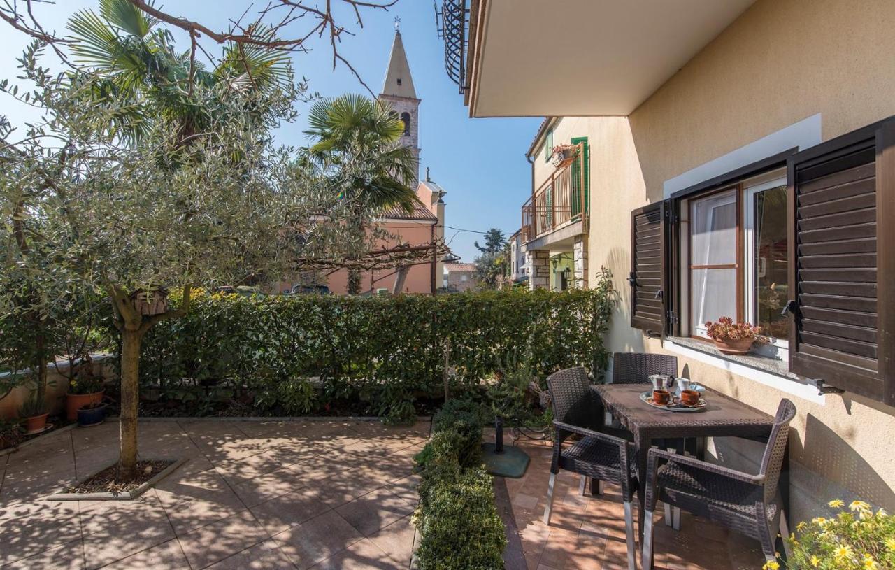 Apartment Complex Orzan Lovrecica Екстер'єр фото