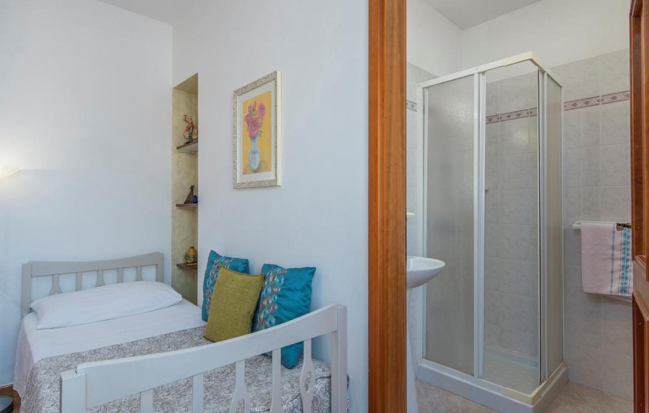 Apartment Complex Orzan Lovrecica Екстер'єр фото