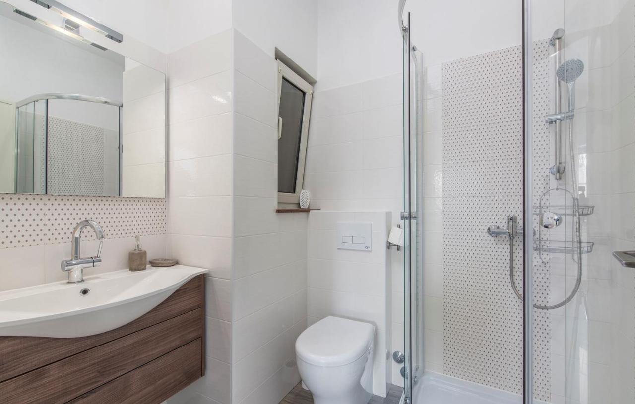 Apartment Complex Orzan Lovrecica Екстер'єр фото