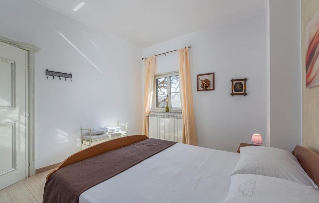 Apartment Complex Orzan Lovrecica Екстер'єр фото