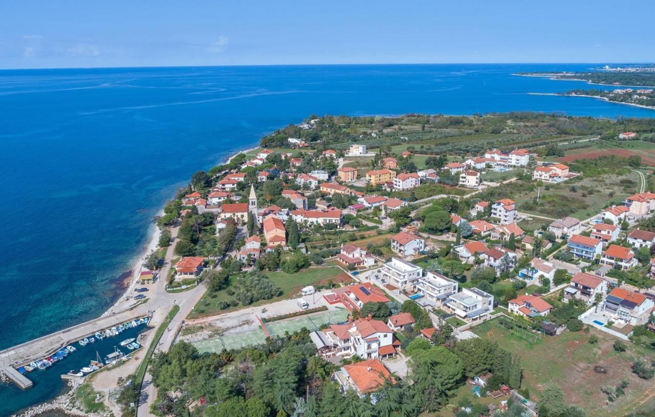 Apartment Complex Orzan Lovrecica Екстер'єр фото