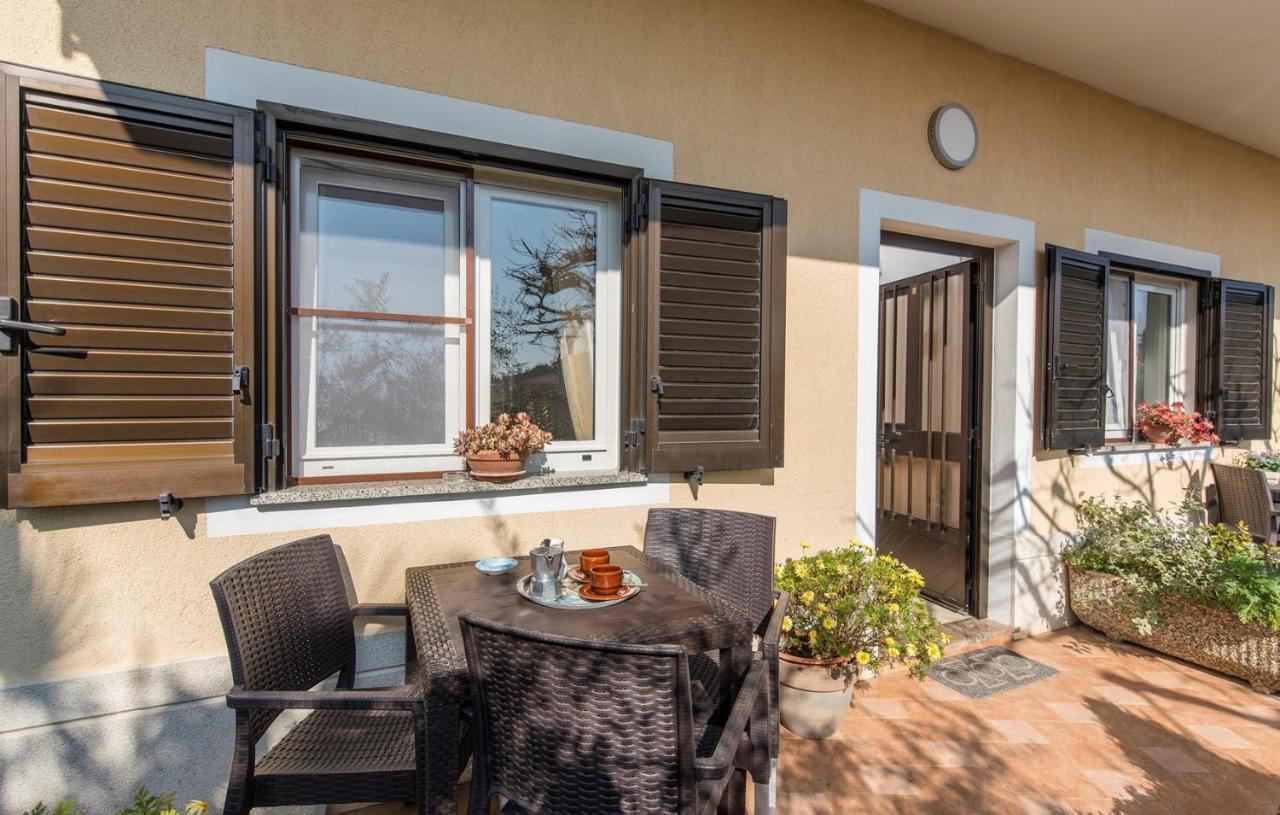 Apartment Complex Orzan Lovrecica Екстер'єр фото